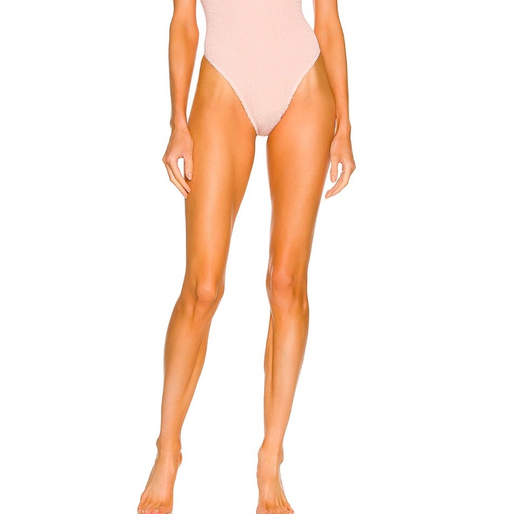 BOND EYE
x Kate Bock Twist Strap Oscar One Piece Swimsuit
